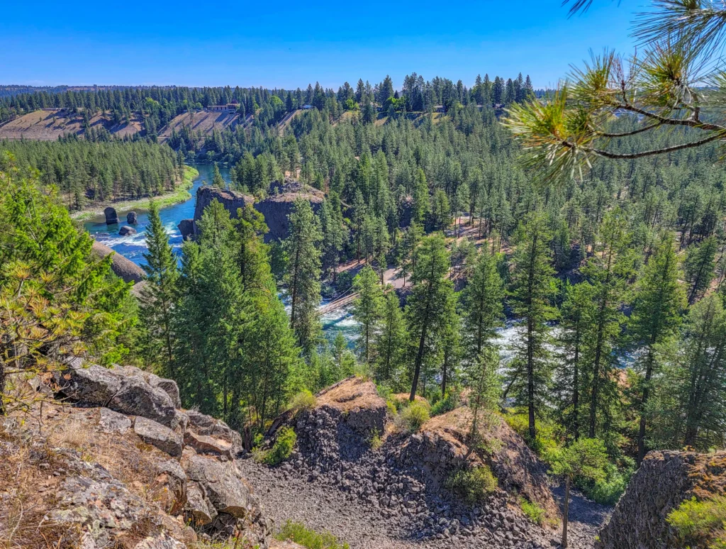 Bowl and Pitcher basalt formations and the Spokane River from the Centennial Trail, Riverside State Park, Washington