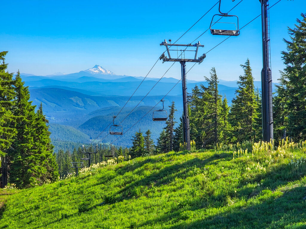 View of Mt St Helens from Timberline Ski Area