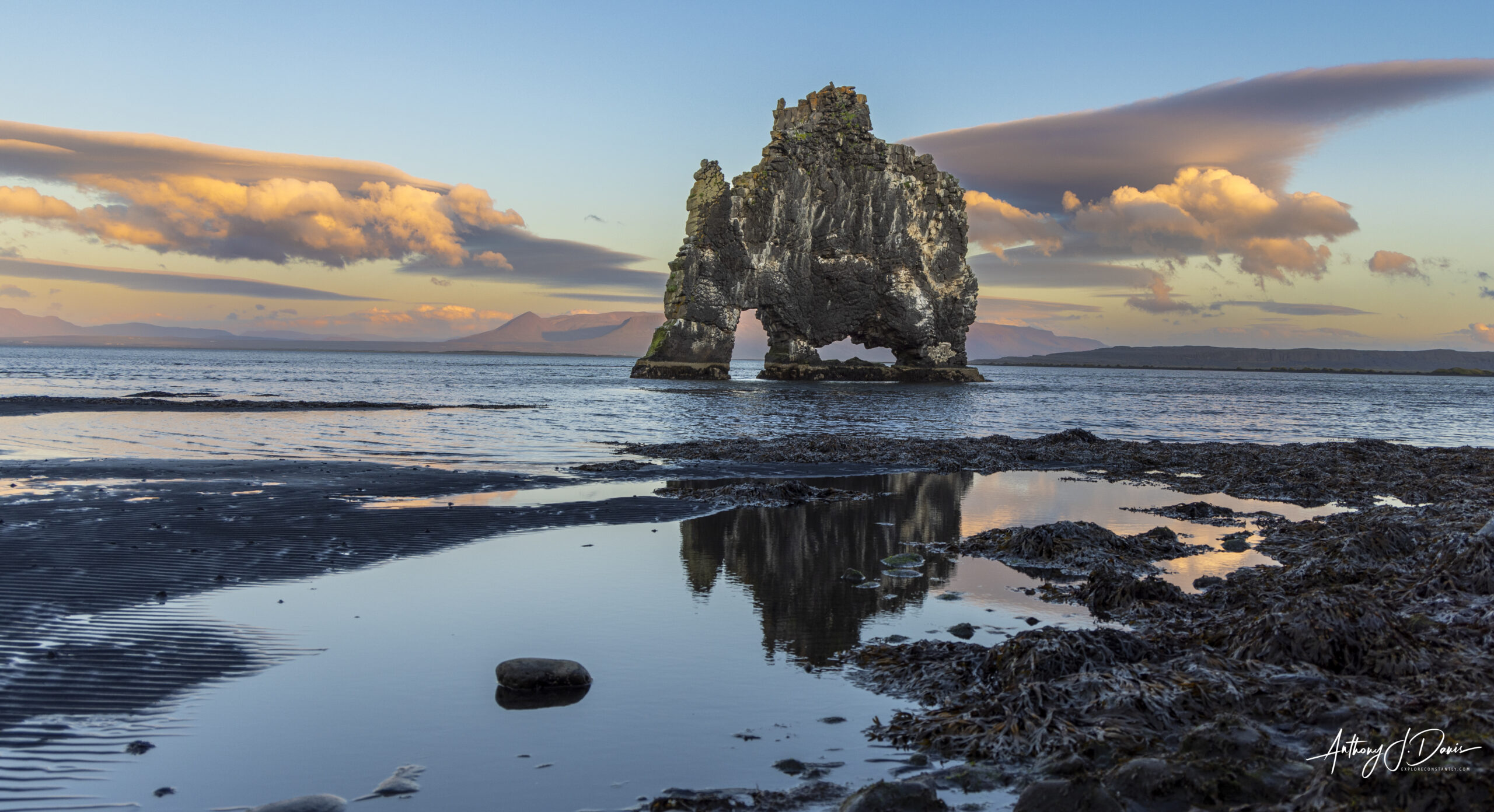 Hvietserkur Sea Stack